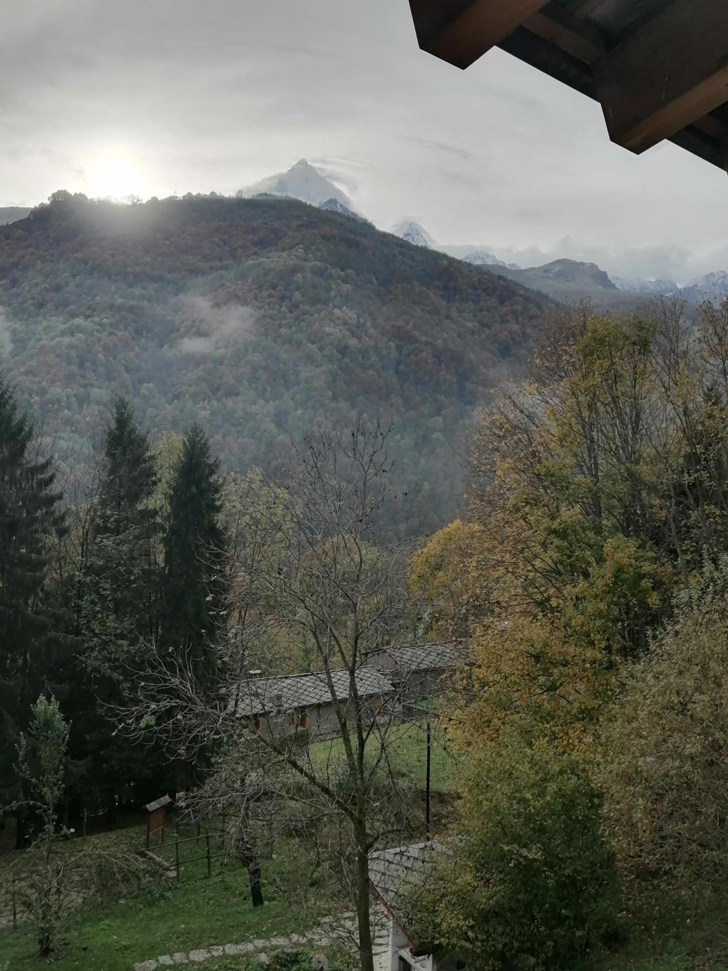فندق Rifugio Galaberna Ostana المظهر الخارجي الصورة